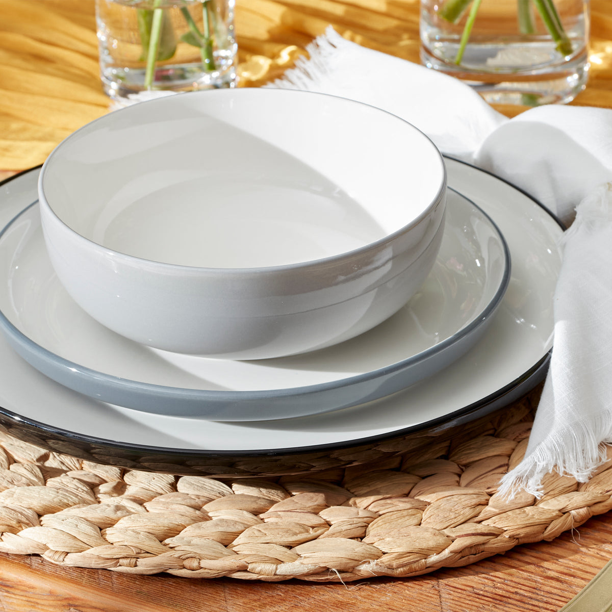 24 Seven Colors Pumice 12-Piece Dinnerware Set